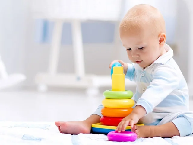 چرا اسباب بازی ها برای کودکان خردسال مهم هستند؟