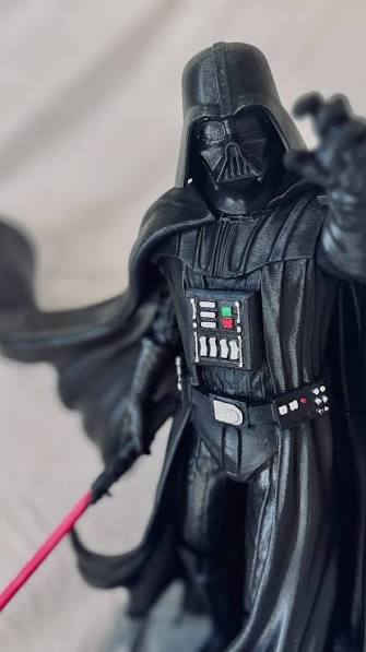 دارث ویدر (Darth Vader)؛ سرنوشت یکی از مشهورترین شرورهای تاریخ
