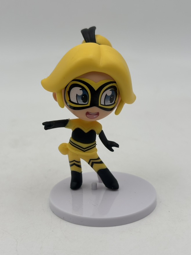 فیگور کوئین بی (ملکه زنبور) (دختر کفشدوزکی) کد9514