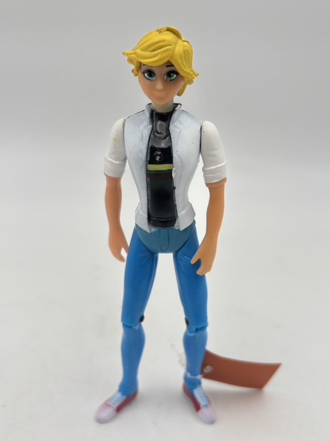 فیگور آدرین اگرست (دختر کفشدوزکی) کد2030