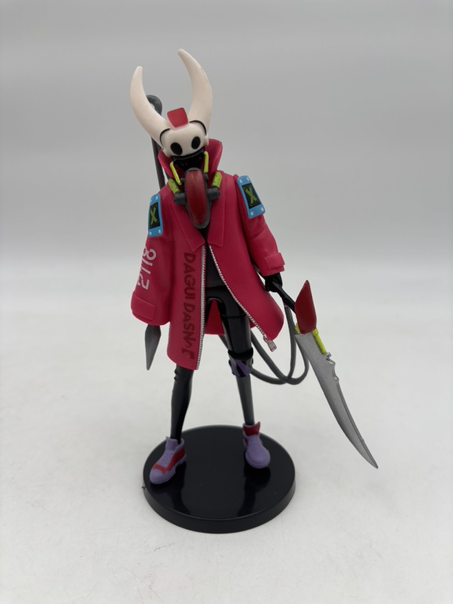 فیگور هالونایت طرح مدرن با کت اسپرت صورتی