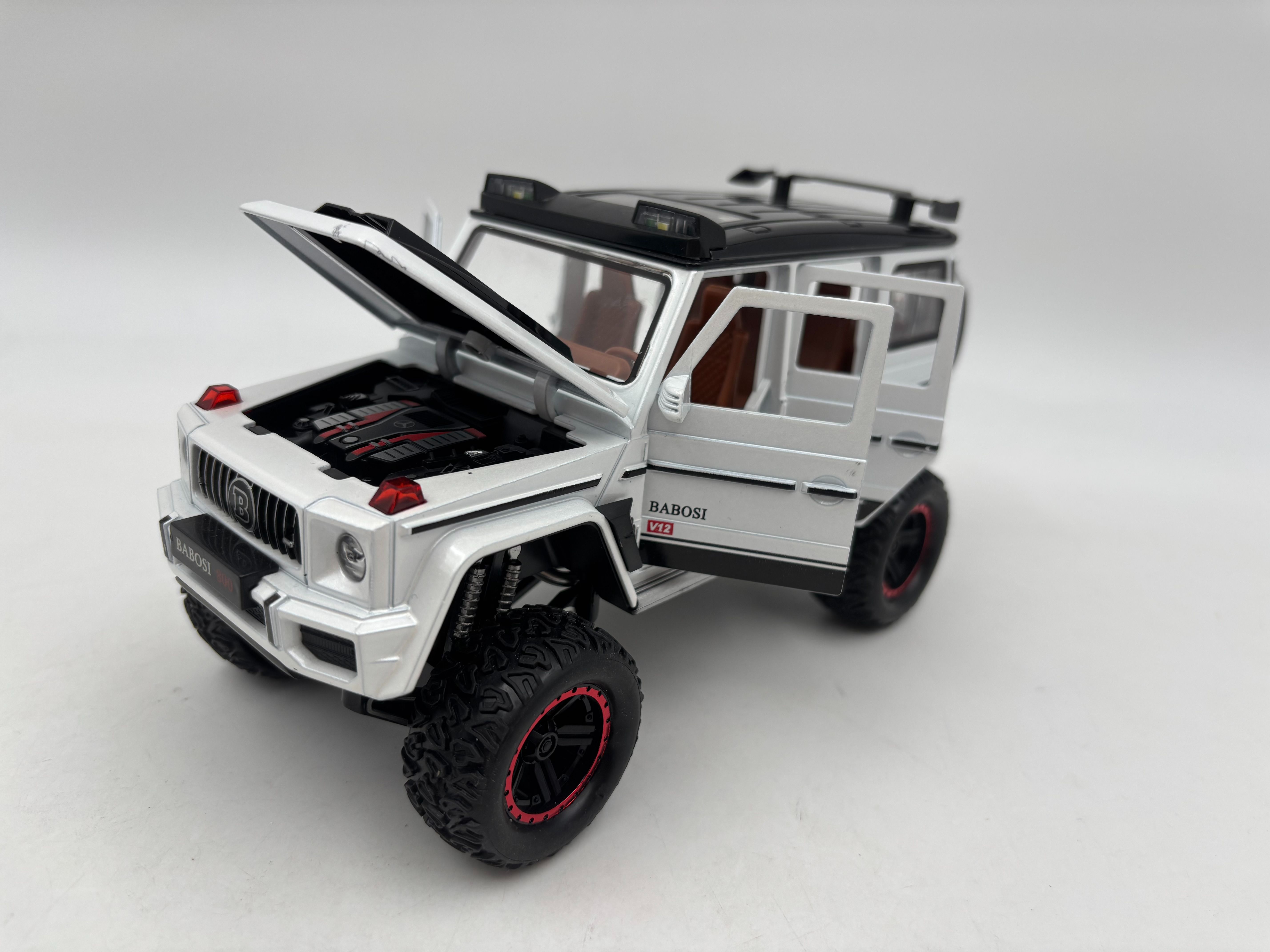 ماشین فلزی بنز جی کلاس بارابوس سفید آفرود سایز 1/24 کد 2410 ای