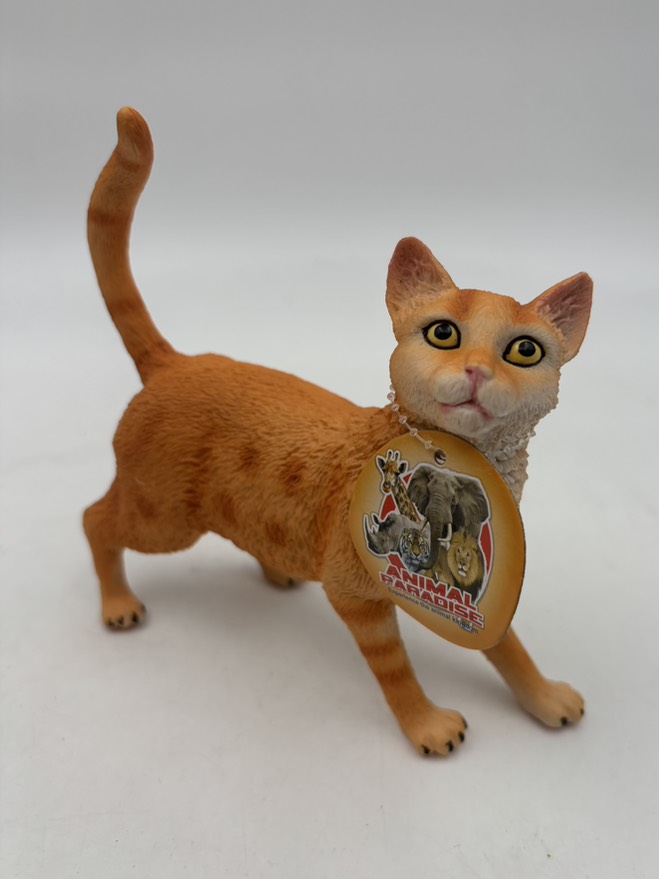 فیگور گربه نارنجی نژاد امریکن شورت هیر(طرح ایستاده) اورجینال 1103 Mojo