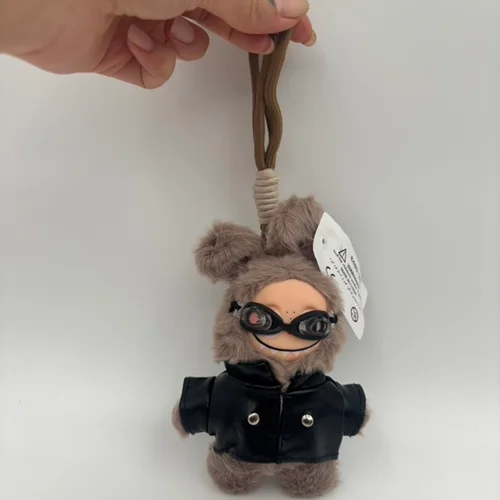 آويز لبوبو هوانورد (کت چرم و عينک خلباني) کد 395