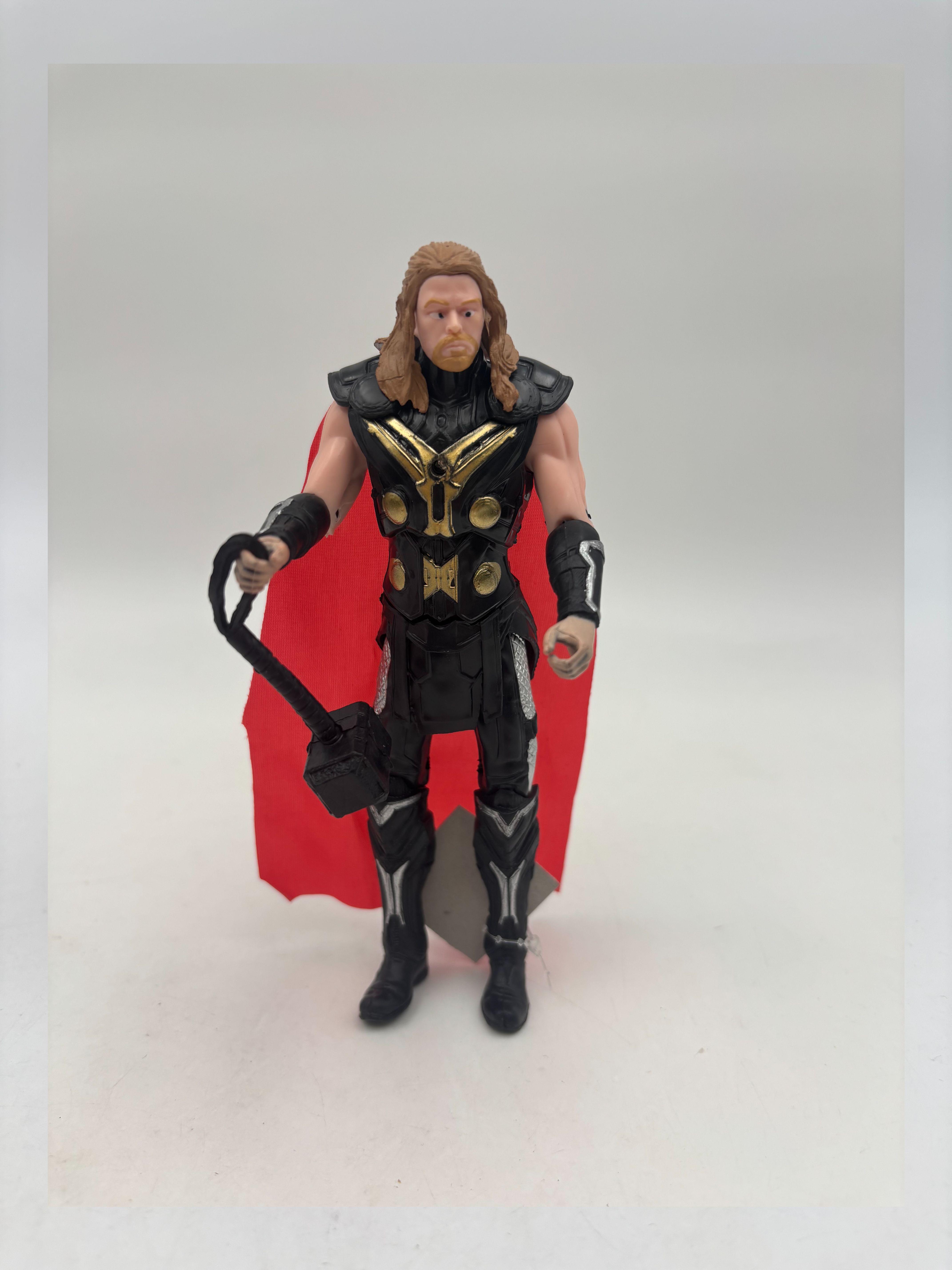 فیگور تور با چکش مو بلند 17سانتی 6009