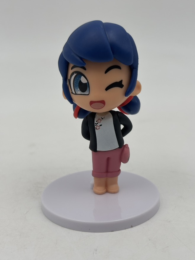 فیگور مرینت دوپن چنگ (دختر کفشدوزکی) کد9514