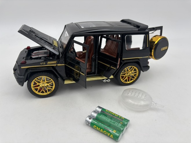 ماشین فلزی بنز جی کلاس دودزا مشکی CZ118AD س1/24