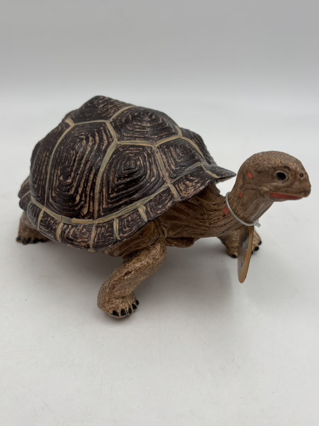 فیگور لاک پشت بزرگ پا قرمز اورجینال 1312 Mojo