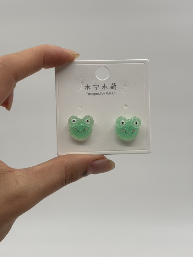 گوشواره فانتزی قورباغه کریستالی کد 2205