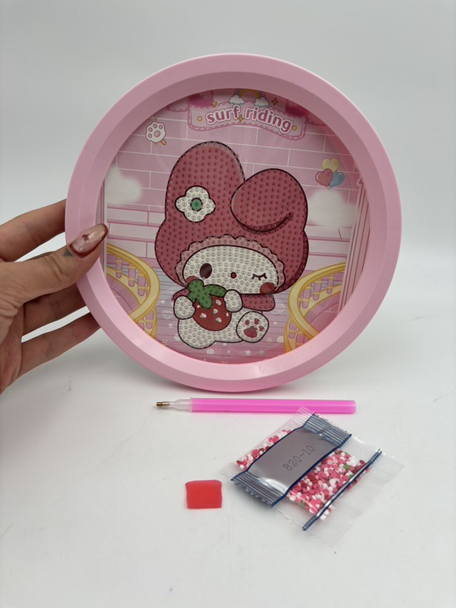 نقاشی الماسی قاب دار ملودی توت فرنگی بدست 4344