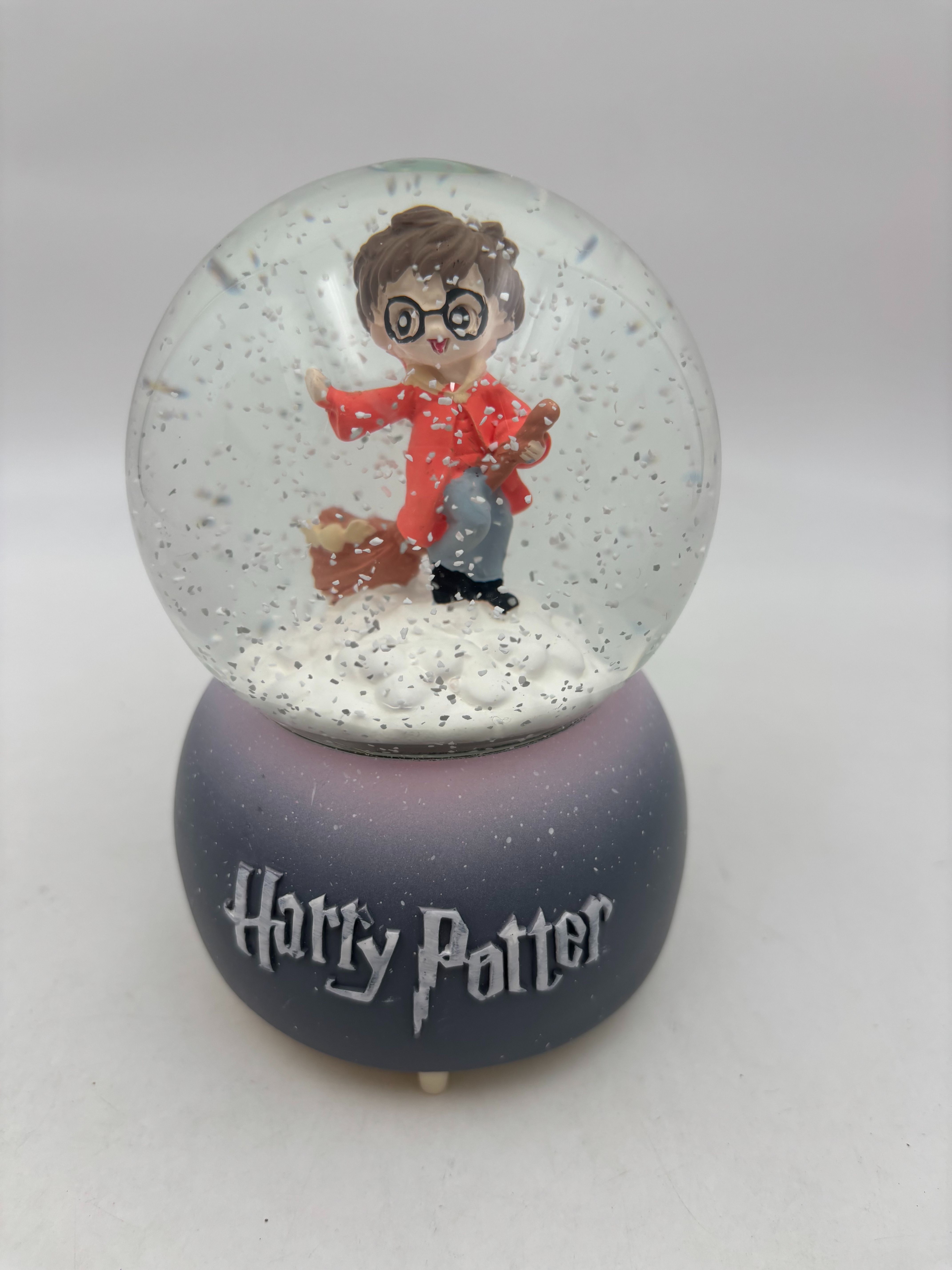 گوی پمپی بزرگ طرح هری پاتر سوار بر جارو