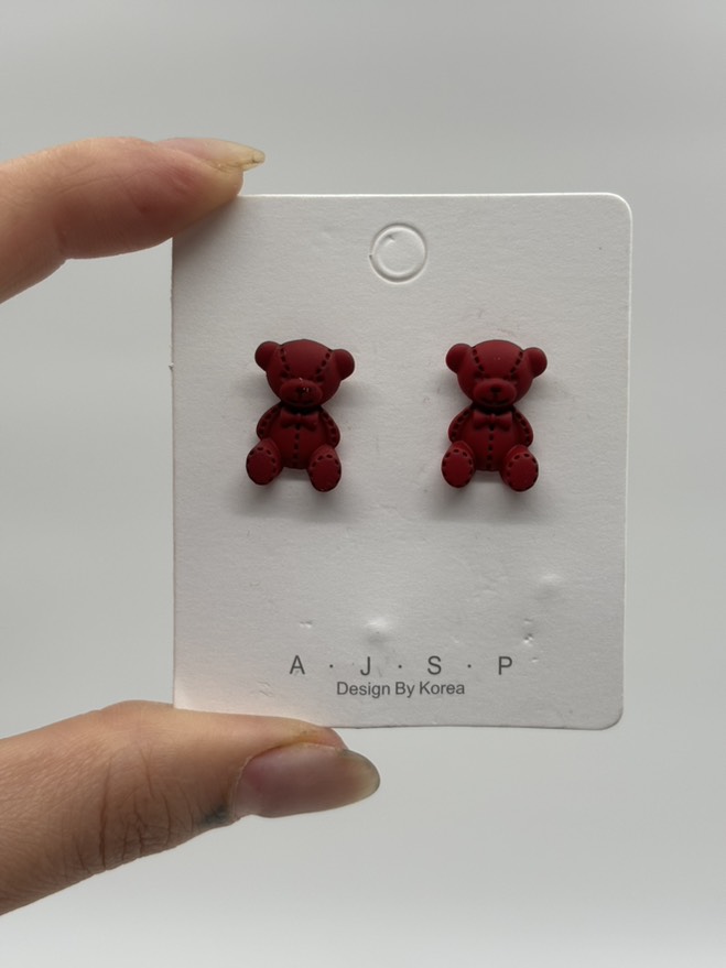 گوشواره فانتزی عروسک خرسی زرشکی کد 2205