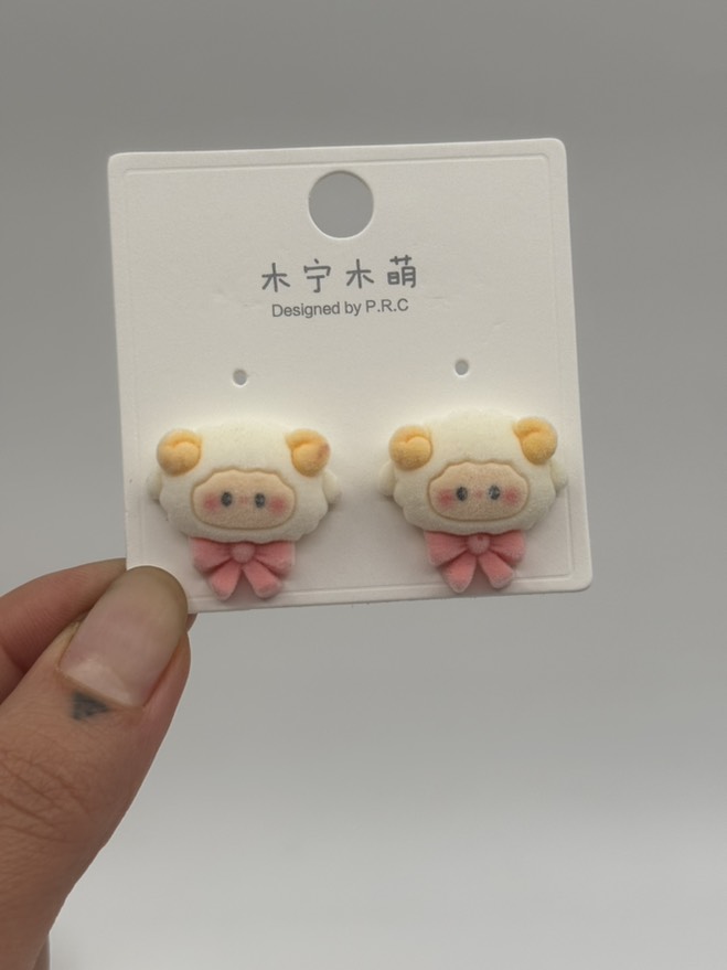 گوشواره فانتزی ببعی پاپیون دار (مل مل) مخملی کد 2205