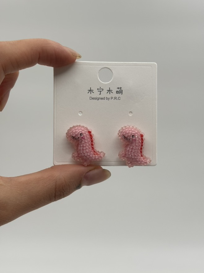 گوشواره فانتزی دایناسور کریستالی صورتی کد 2205