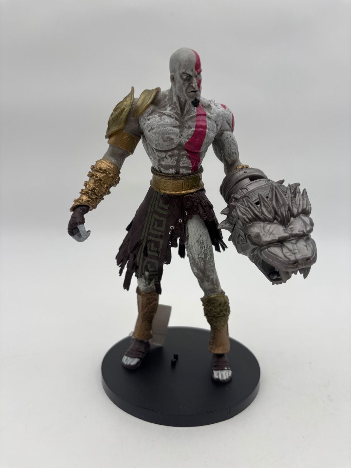 فیگور کریتوس ظاهر کلاسیک با دستکش شیر نیمیان (گاد آو وار GOD OF WAR) 7969
