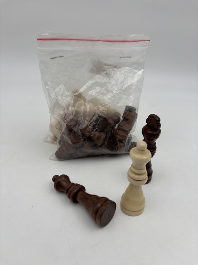 مهره شطرنج چوبی متوسط خارجی