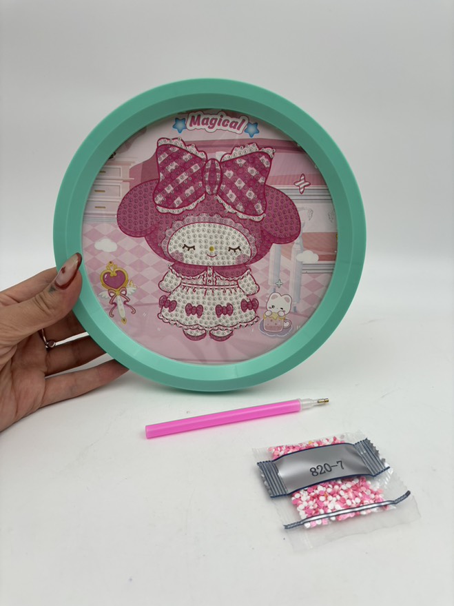 نقاشی الماسی قاب دار ملودی پاپیون دار 4344