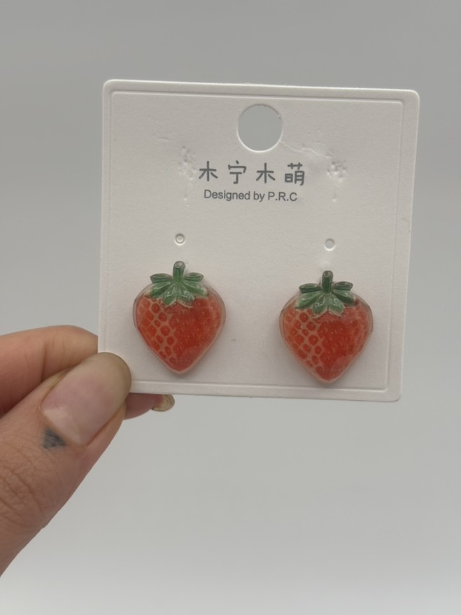 گوشواره فانتزی توت فرنگی کریستالی کد 2205