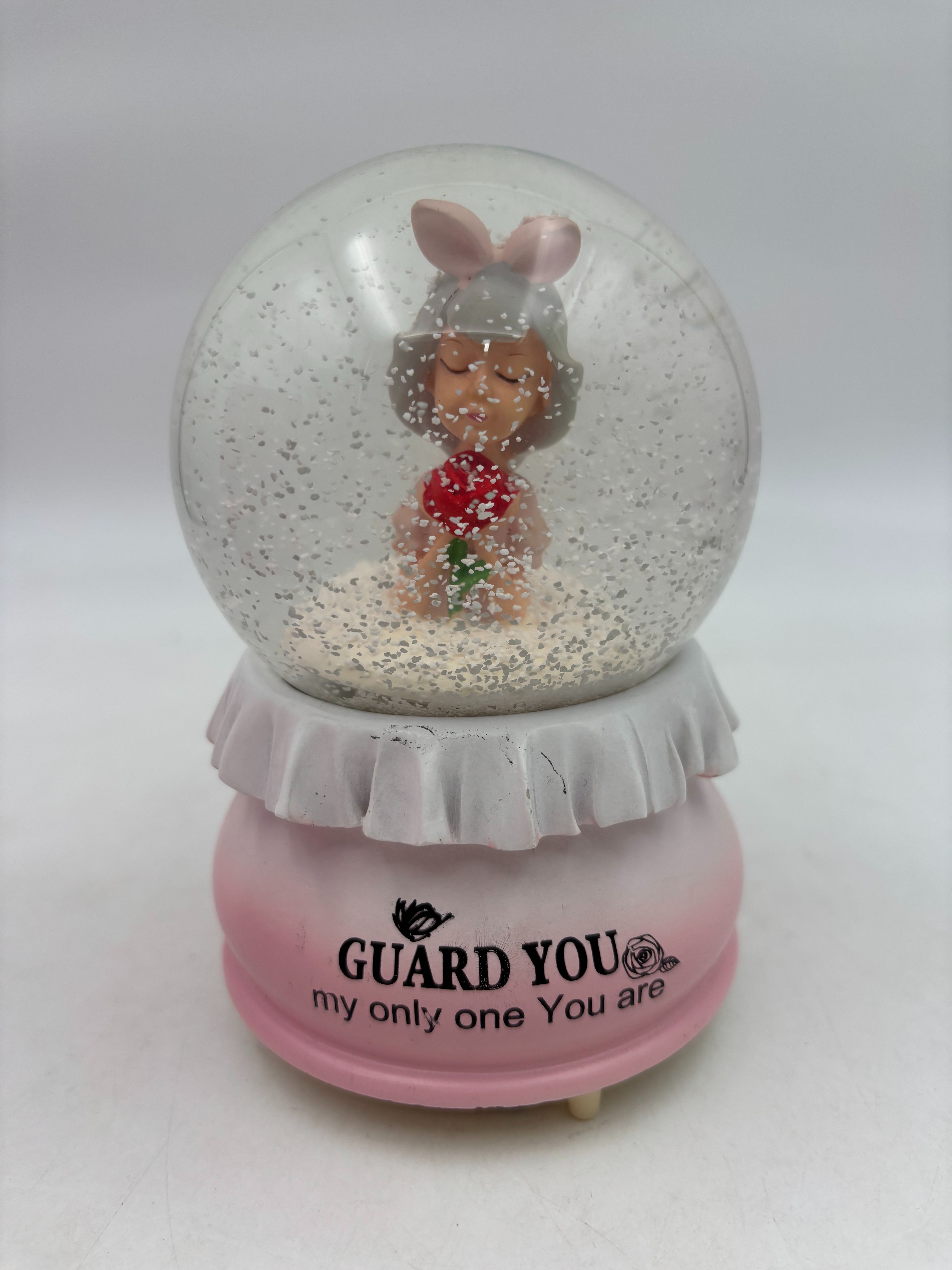 گوی پمپی بزرگ طرح دختر گل بدست