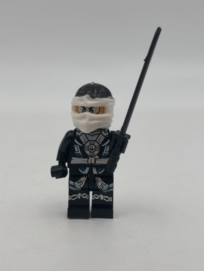 مینی فیگور لگویی زین (Zane) نینجاي لباس تیتانیوم و ماسک سفید (نینجاگو) 2636